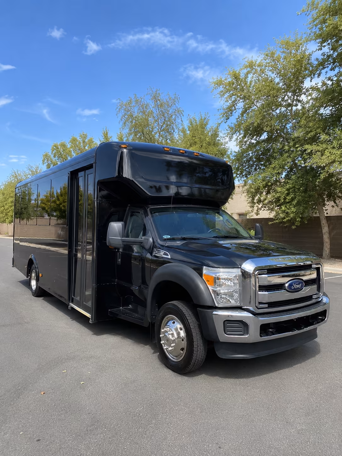 Oceanside Winery Tour & Pub Crawl Transportation party bus exterior