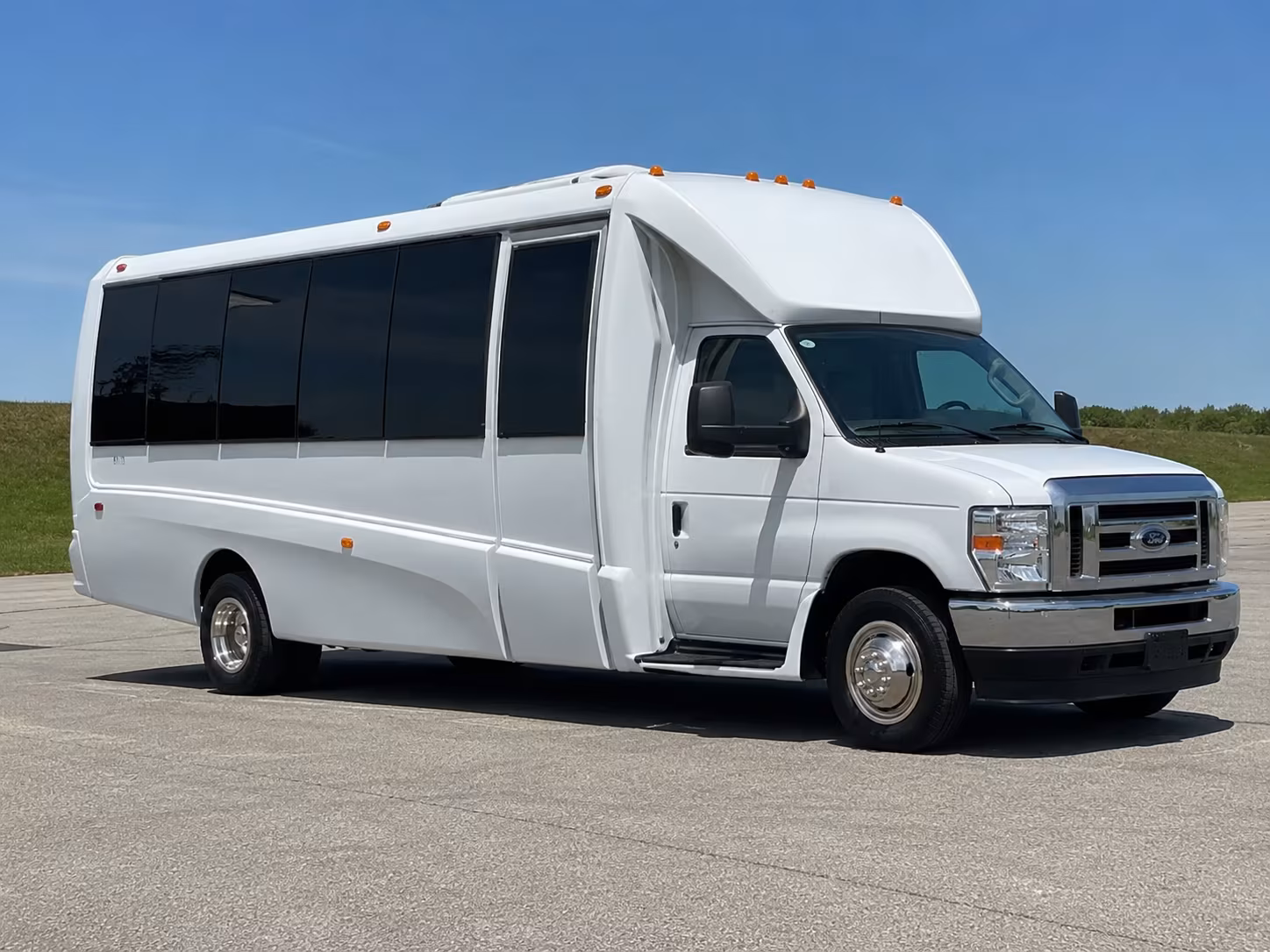 Vista Winery Tour & Pub Crawl Transportation